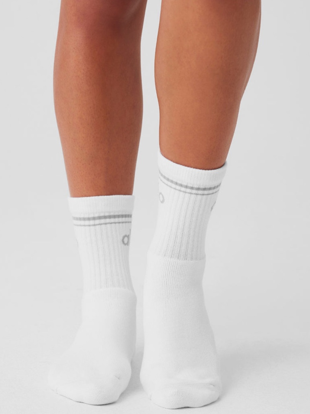 Alo yoga Unisex Half-Crew Throwback Sock White/Titanium New w tag! size: S GWP - Picture 3 of 7